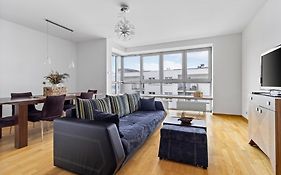 Zawiszy Apartment By Esteum Host